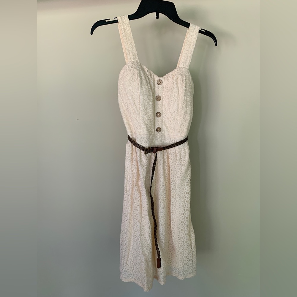 Charlotte Russe - Cream lace overlay mini dress with sweetheart neckline - Small